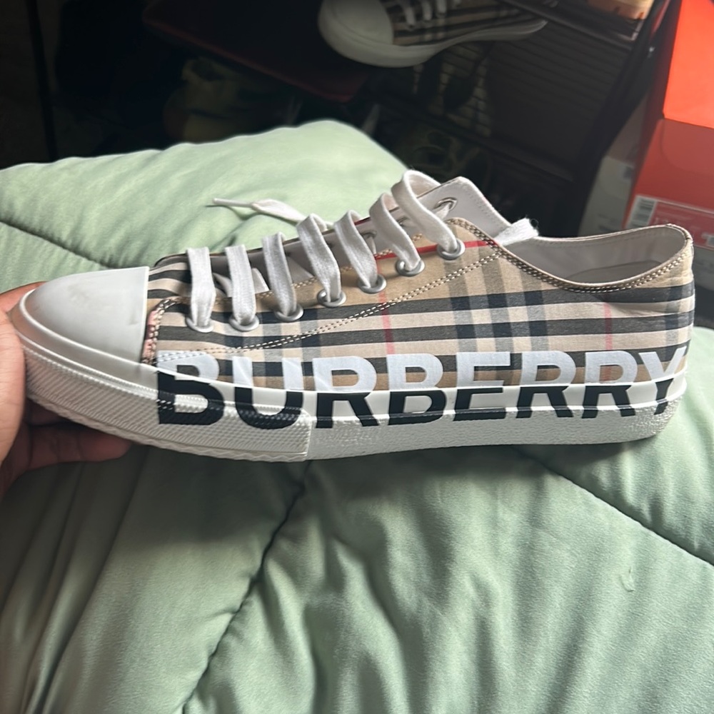 Burberry shoes a , little dirty at the front/sides . wore 3 times